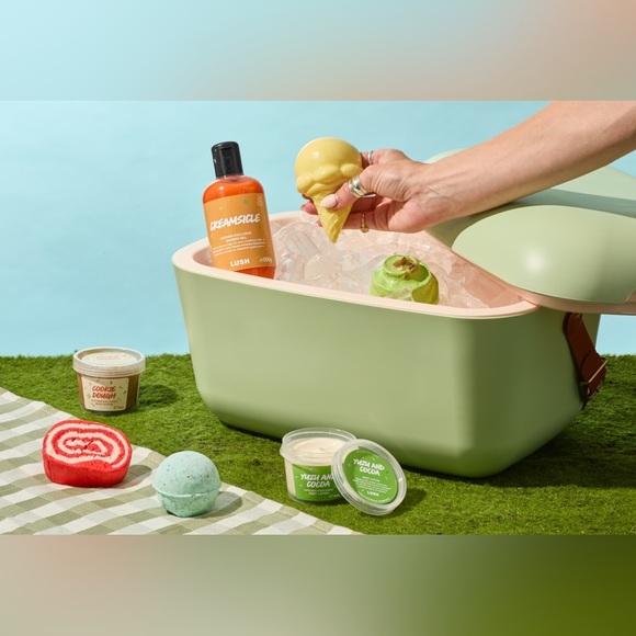 LUSH Noubar Soap - Picture 3 of 4